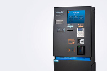 CONTACTLESS Vending Machine